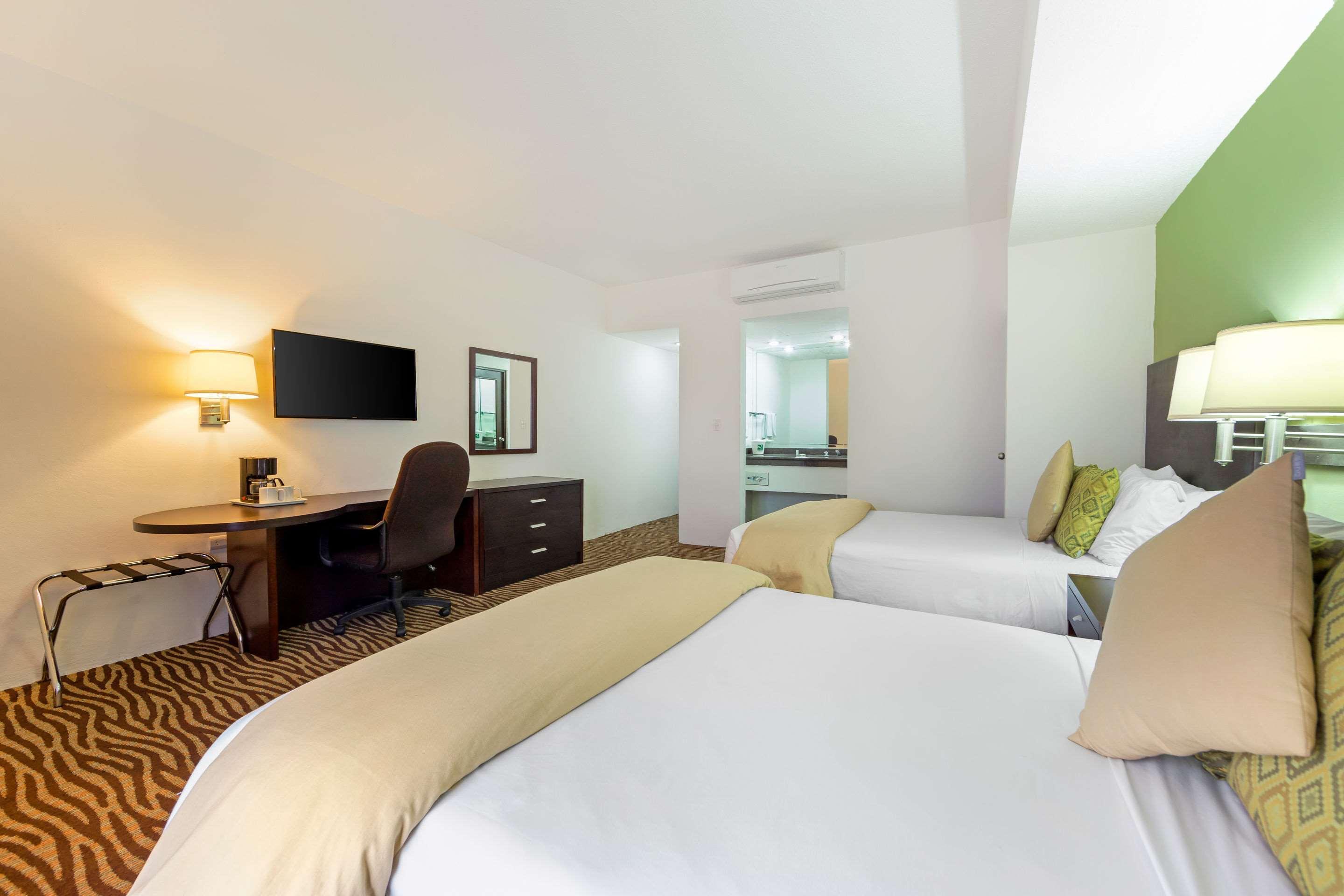 Quality Inn Nuevo Laredo Εξωτερικό φωτογραφία