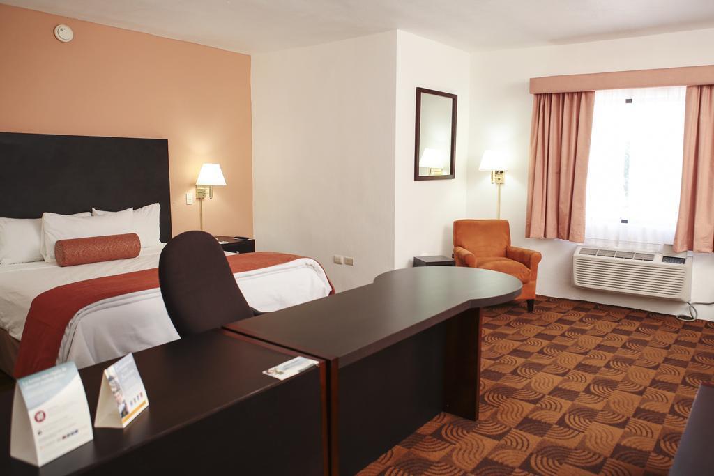 Quality Inn Nuevo Laredo Εξωτερικό φωτογραφία