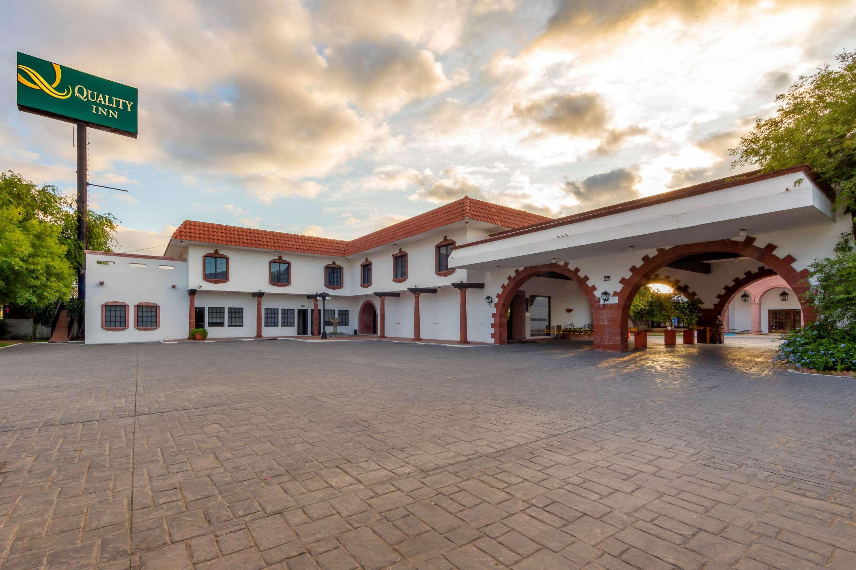 Quality Inn Nuevo Laredo Εξωτερικό φωτογραφία