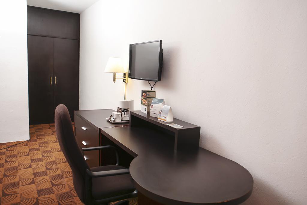 Quality Inn Nuevo Laredo Εξωτερικό φωτογραφία