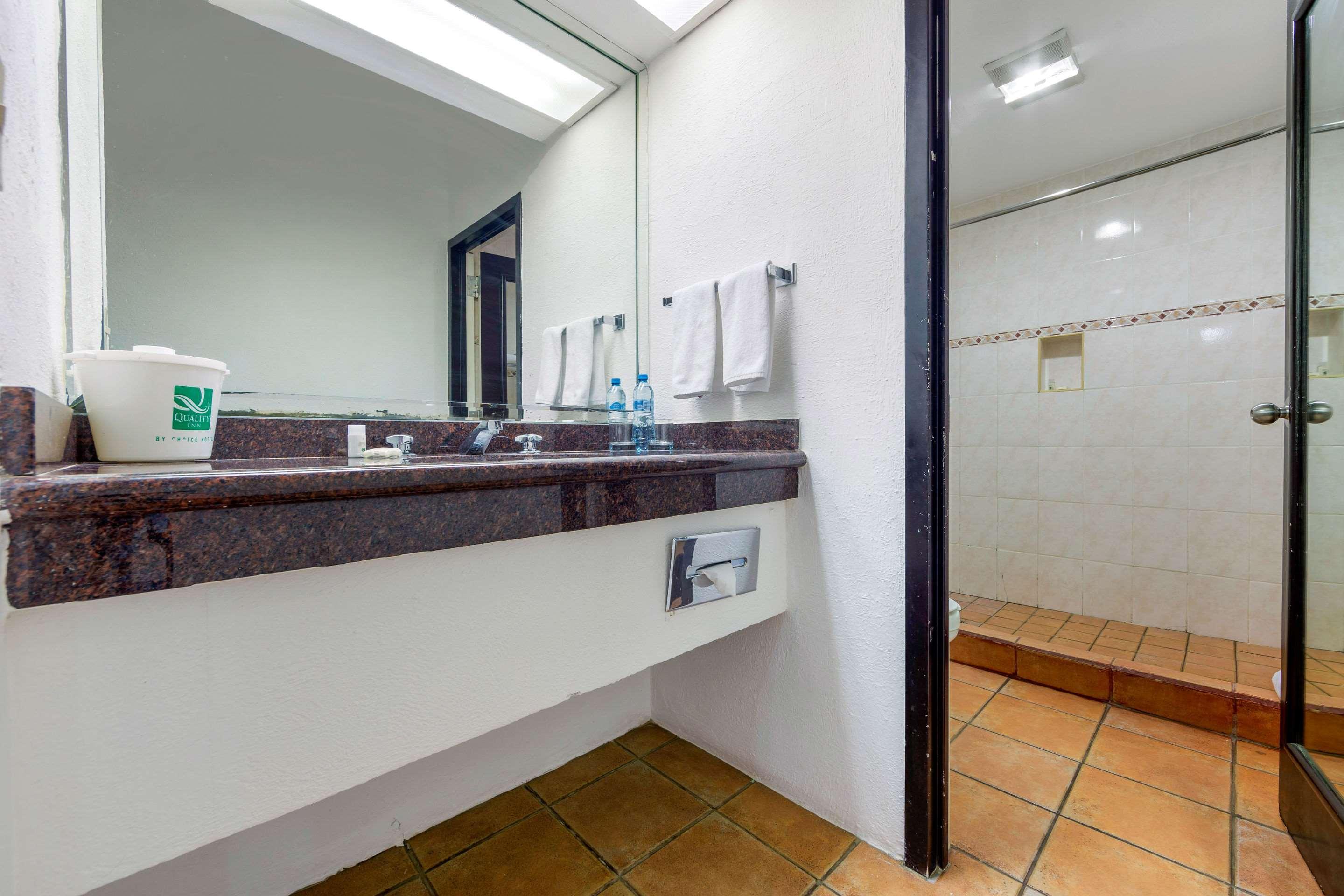 Quality Inn Nuevo Laredo Εξωτερικό φωτογραφία