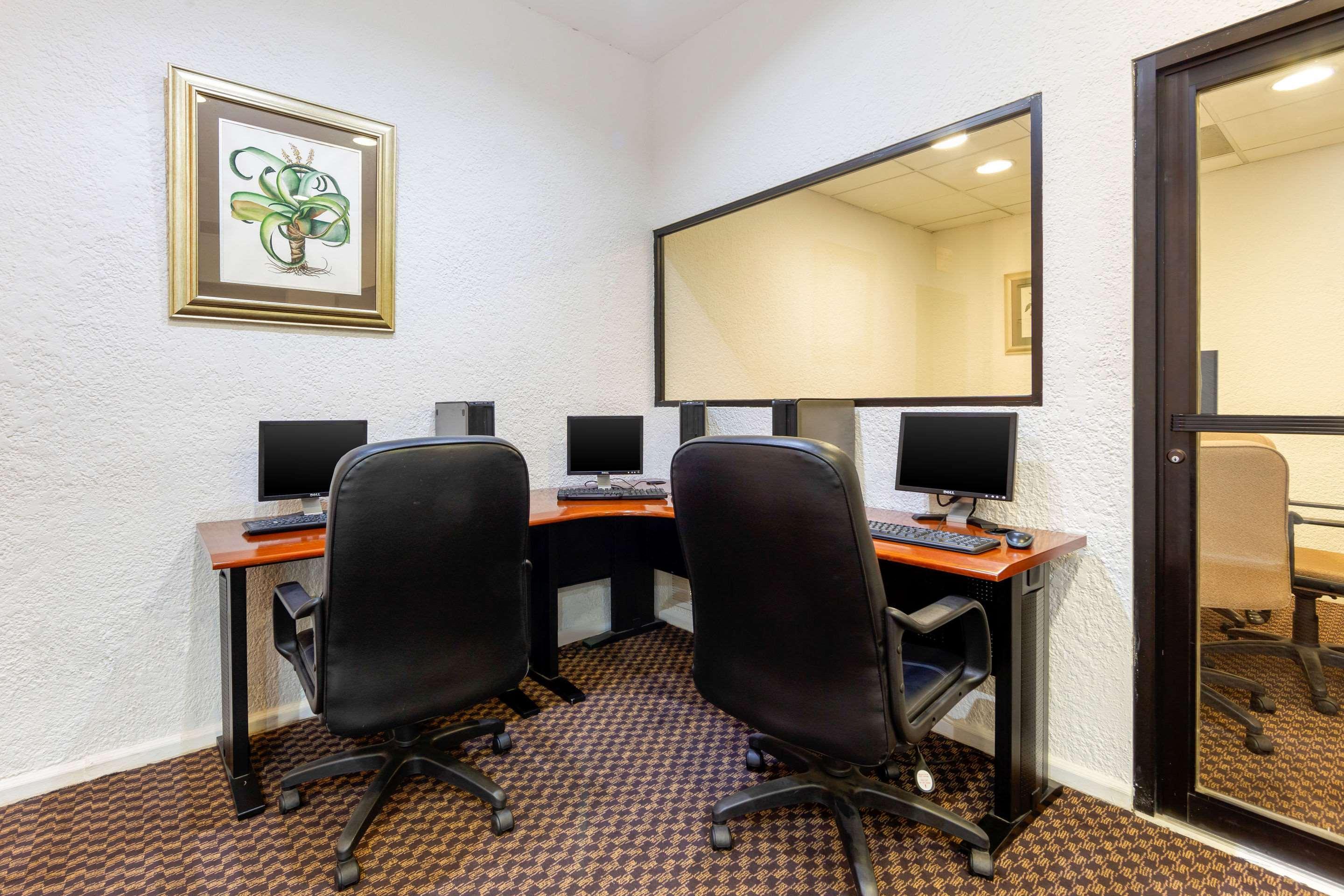 Quality Inn Nuevo Laredo Εξωτερικό φωτογραφία