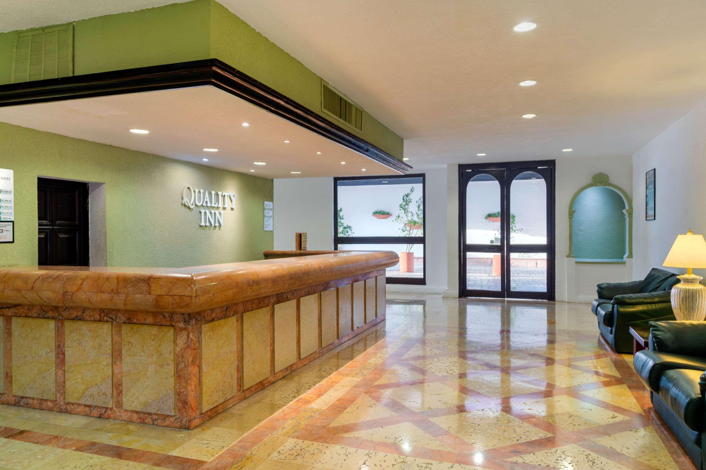 Quality Inn Nuevo Laredo Εξωτερικό φωτογραφία