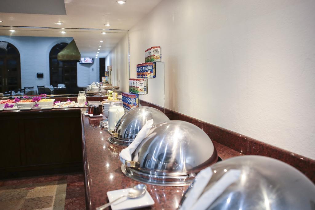Quality Inn Nuevo Laredo Εξωτερικό φωτογραφία
